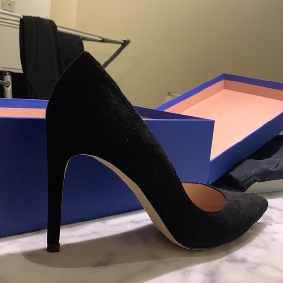 Brand new Stuart weitzman pumps - Picture 3 of 3